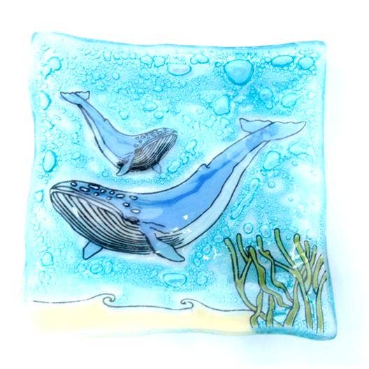 Whale Family Dish