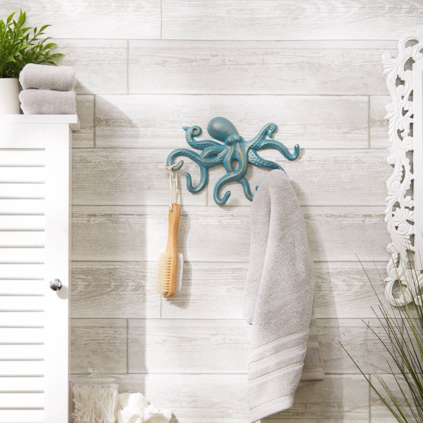 DII Decorative Cast Iron Wall Hook Collection, Octopus